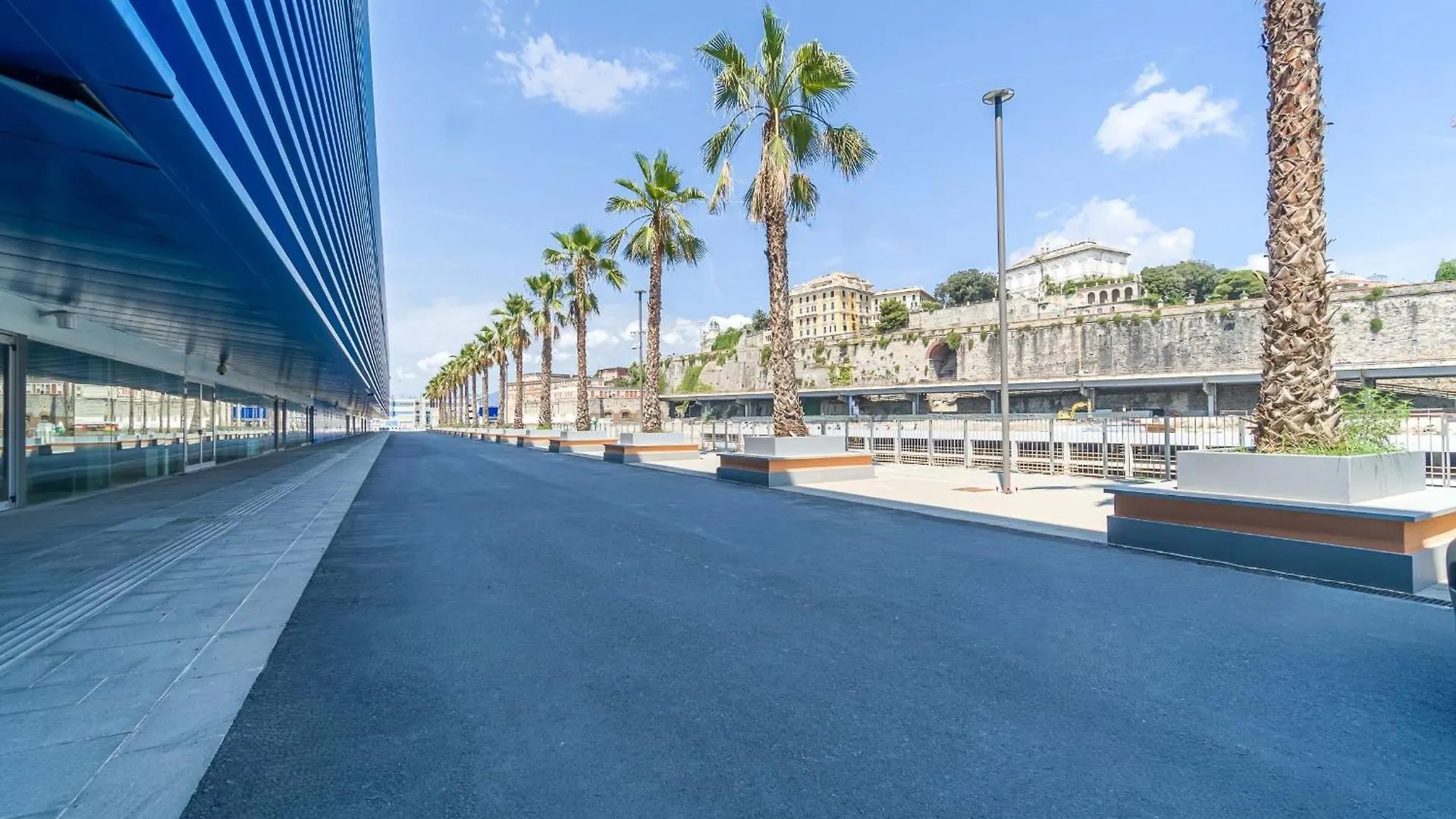Genoa Waterfront Modern Suite